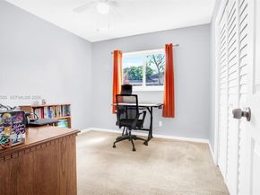 7481 NW 11th Pl, Plantation FL 33313