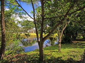 7481 NW 11th Pl, Plantation FL 33313