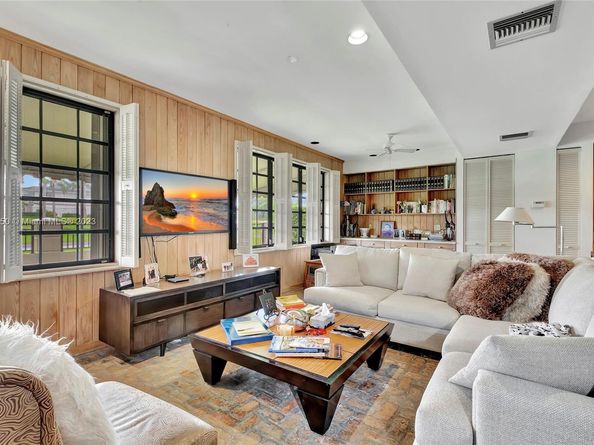4716 University Dr, Coral Gables FL 33146