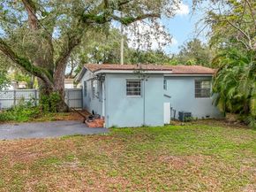 6416 Perry St, Hollywood FL 33024