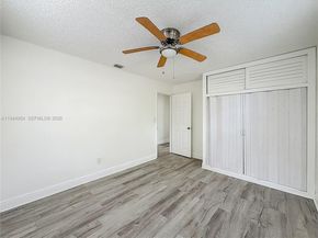 6416 Perry St, Hollywood FL 33024