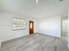 6416 Perry St, Hollywood FL 33024