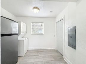 6416 Perry St, Hollywood FL 33024