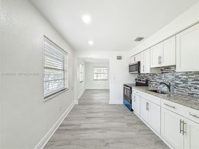 6416 Perry St, Hollywood FL 33024