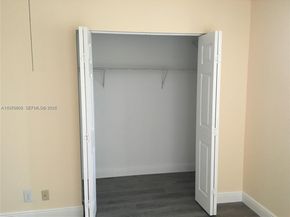 7260 Sienna Ridge Dr, Lauderhill FL 33319