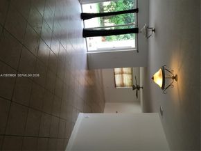 7260 Sienna Ridge Dr, Lauderhill FL 33319