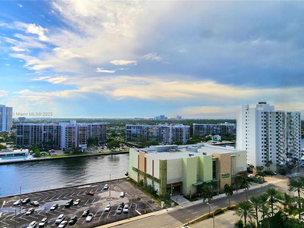 3505 S Ocean Dr 1502, Hollywood FL 33019