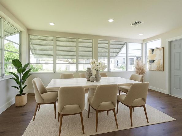 8521 NW 57th Ct, Tamarac FL 33321