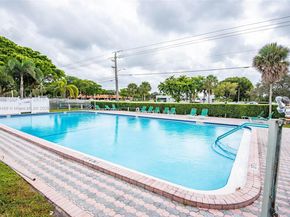 8521 NW 57th Ct, Tamarac FL 33321