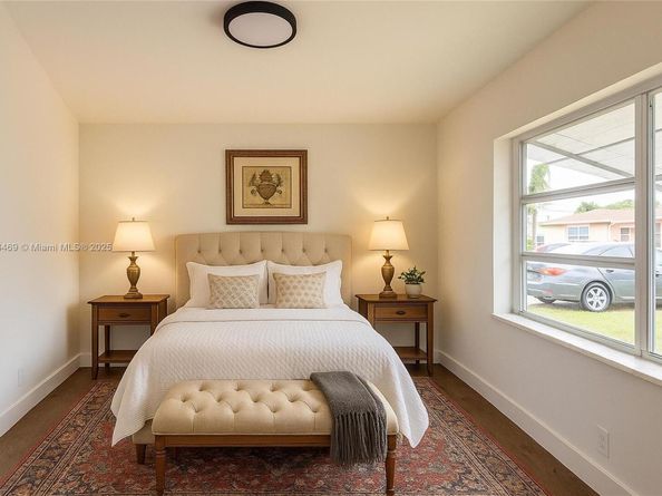 8521 NW 57th Ct, Tamarac FL 33321