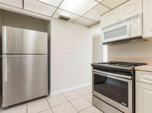 7725 SW 86th St A1313, Miami FL 33143