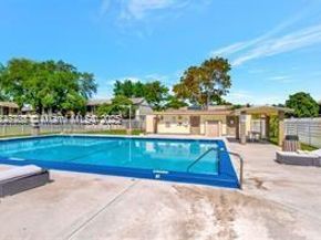 21039 NE 5th Ct, Miami FL 33179