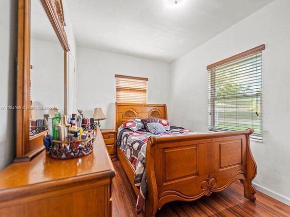 14761 Pierce St, Miami FL 33176