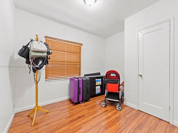 14761 Pierce St, Miami FL 33176