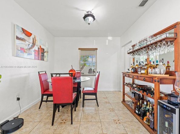 14761 Pierce St, Miami FL 33176