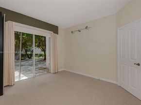 3843 Oak Ridge Cir, Weston FL 33331