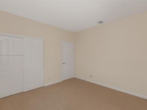 3843 Oak Ridge Cir, Weston FL 33331