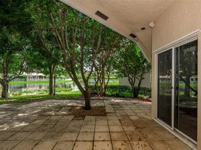 3843 Oak Ridge Cir, Weston FL 33331