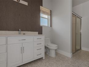 3843 Oak Ridge Cir, Weston FL 33331
