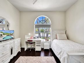 208 Landings Blvd, Weston FL 33327