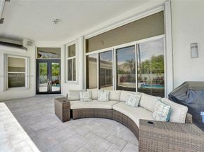 208 Landings Blvd, Weston FL 33327