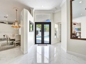 208 Landings Blvd, Weston FL 33327