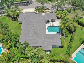 208 Landings Blvd, Weston FL 33327