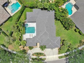 208 Landings Blvd, Weston FL 33327