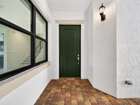 11616 SW 13th Ln, Pembroke Pines FL 33025