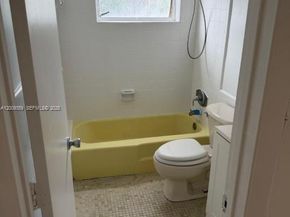 1821 NE 168th St B3, North Miami Beach FL 33162