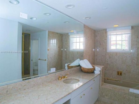 19237 Fisher Island Dr 19237, Miami Beach FL 33109