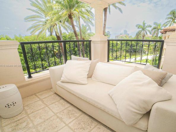 19237 Fisher Island Dr 19237, Miami Beach FL 33109