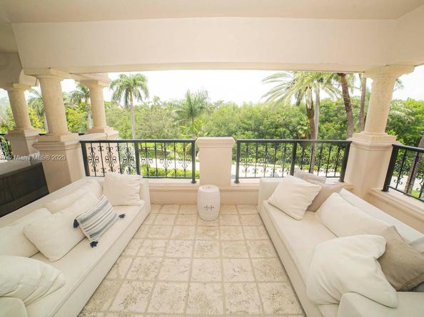 19237 Fisher Island Dr 19237, Miami Beach FL 33109