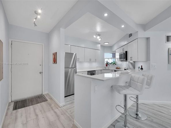 1900 S Ocean Dr 406, Fort Lauderdale FL 33316