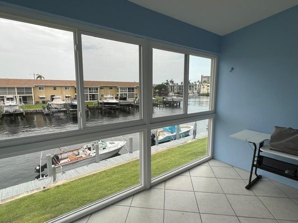 930 SE 9th Ave 11, Pompano Beach FL 33060