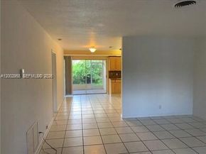 2051 NE 25th Ave, Pompano Beach FL 33062