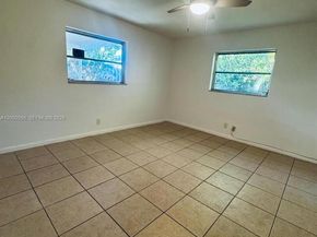 2051 NE 25th Ave, Pompano Beach FL 33062