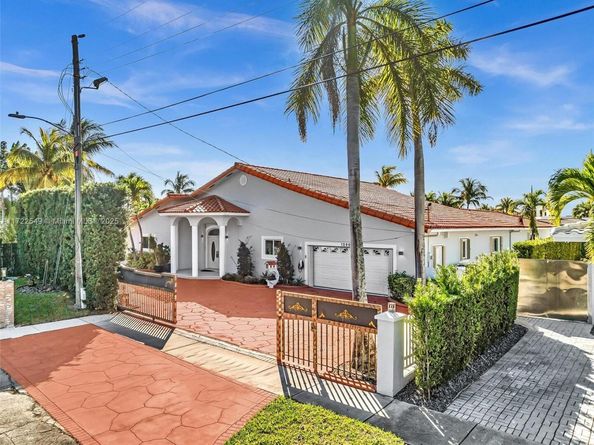 12904 Banyan Rd, North Miami FL 33181