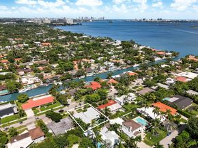 1120 NE 86th St, Miami FL 33138