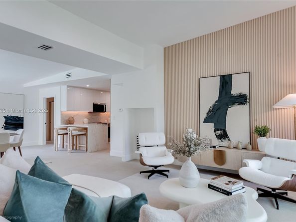 1120 NE 86th St, Miami FL 33138