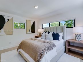 1120 NE 86th St, Miami FL 33138