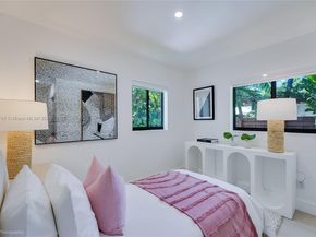 1120 NE 86th St, Miami FL 33138