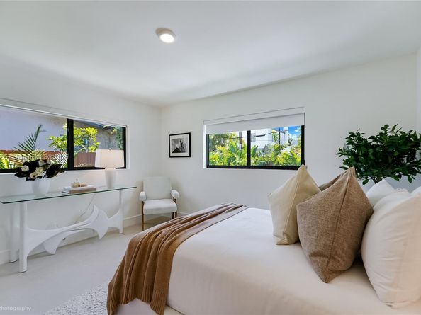 1120 NE 86th St, Miami FL 33138