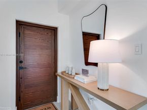 1120 NE 86th St, Miami FL 33138