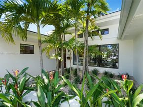 1120 NE 86th St, Miami FL 33138