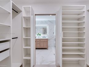 1120 NE 86th St, Miami FL 33138