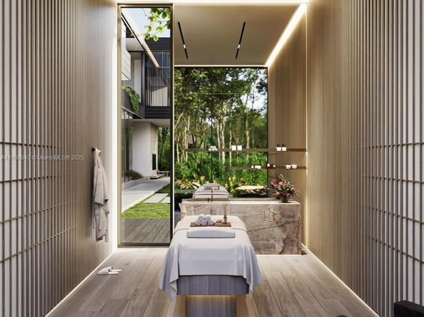 2186 SW 117 Ave, Davie FL 33330