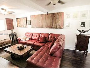 Undisclosed Address #A11937047, North Miami FL 33161