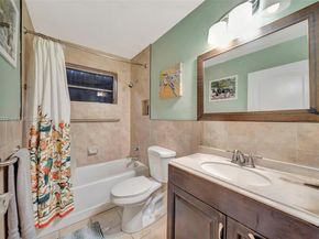 244 NW 43rd St, Miami FL 33127