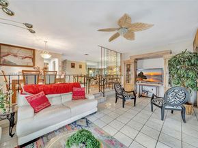 244 NW 43rd St, Miami FL 33127